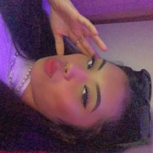 Meet your Posher, Adelaine